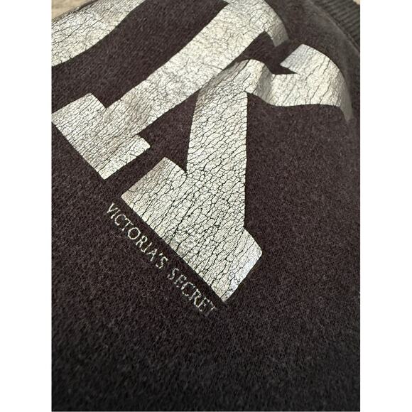 Y2K 2000s VS Pink Low Rise Black Cropped Sweatpants Joggers Butt Logo Studded S - Picture 11 of 12